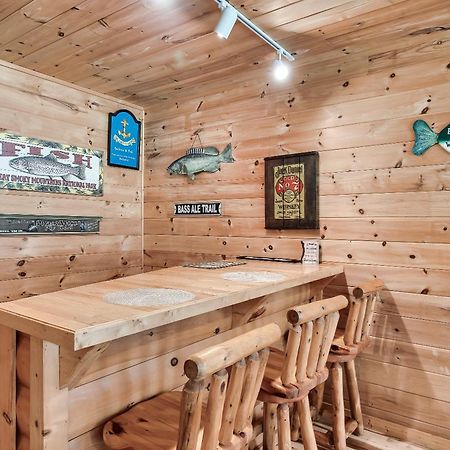 Spectacular Mtns Views With Private Hot Tub With Pool Table And Private Pond Villa Sevierville Eksteriør bilde