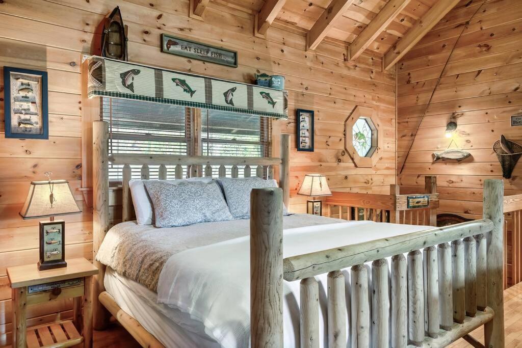 Spectacular Mtns Views With Private Hot Tub With Pool Table And Private Pond Villa Sevierville Eksteriør bilde