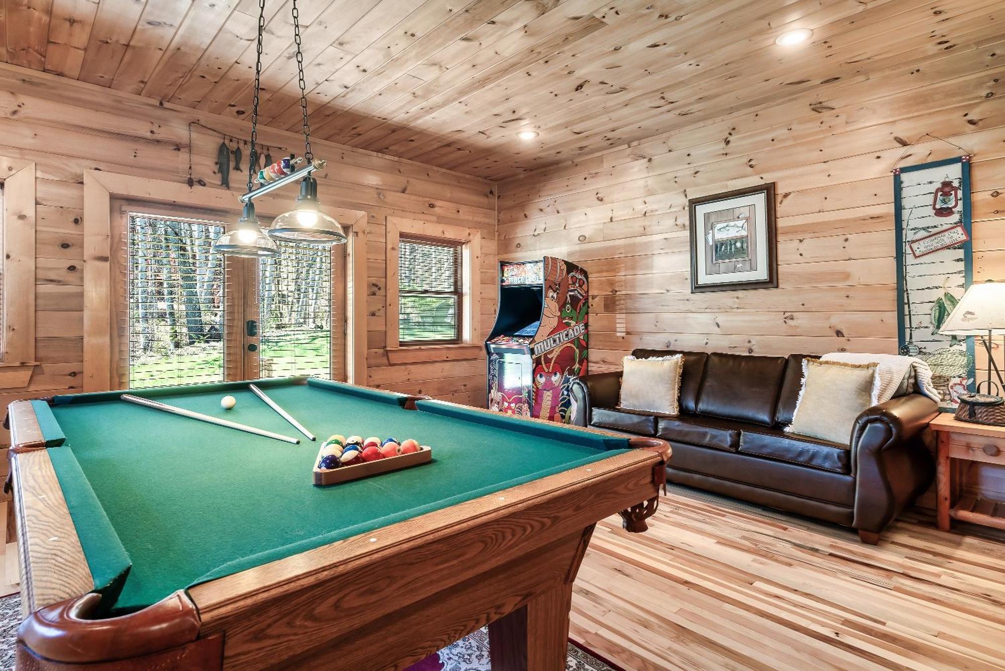 Spectacular Mtns Views With Private Hot Tub With Pool Table And Private Pond Villa Sevierville Eksteriør bilde